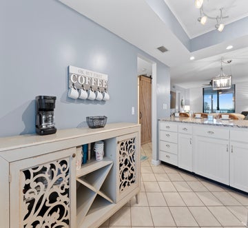 Caper Beach Club 313