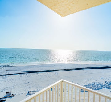 Estero Beach & Tennis 605-C