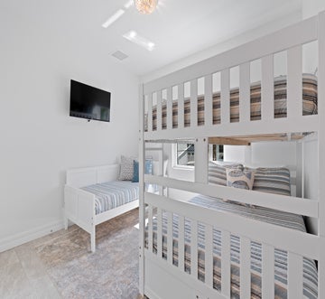 Pearl Street Retreat