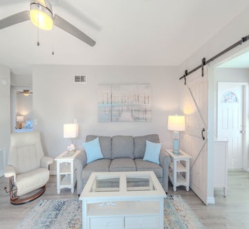 Blue Pearl Manor Upper