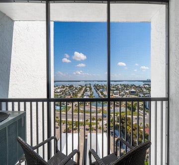 Island Winds Penthouse 1