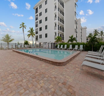 Seaside Condo 109