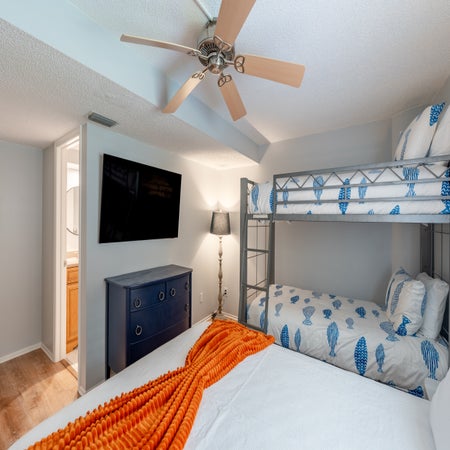 Santa Maria I #104- The Sunnyside