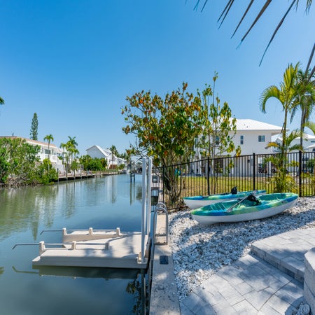 Shella Close To The Beach