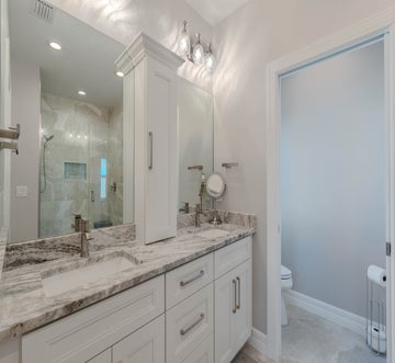 Shella Close To The Beach