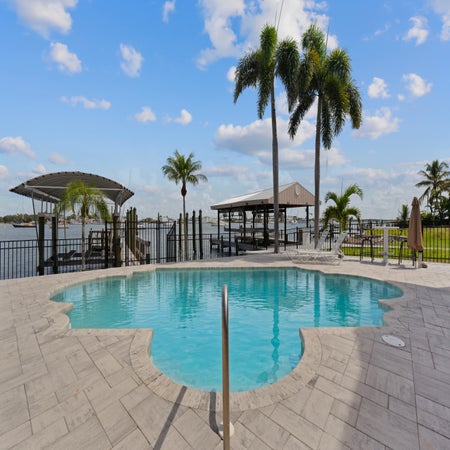 Dock Holiday
