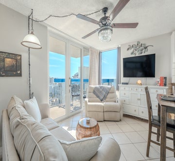 Estero Beach & Tennis Club-Penthouse 3A