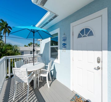 Blue Pearl Manor Upper