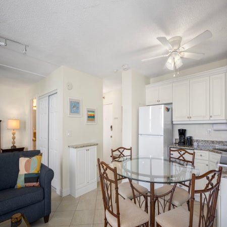 Estero Beach & Tennis 806-B