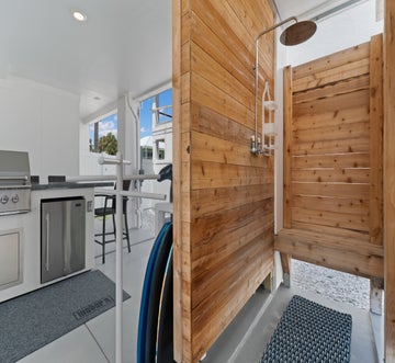 Mod Cottage