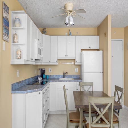 Estero Beach & Tennis 1004-A