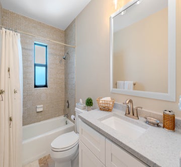 Island Winds Penthouse 1