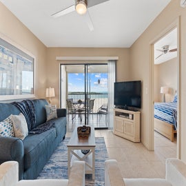 Open Living Area with Beautiful Gulf Scenery!