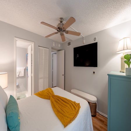 Santa Maria I #104- The Sunnyside