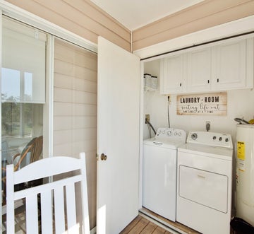 Vallie's Villa & Monty's Place