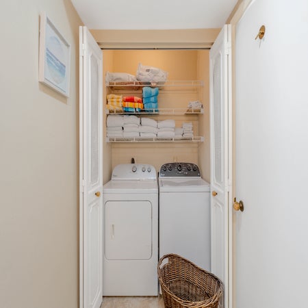 Island Winds Penthouse 1