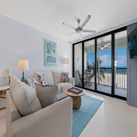 Sunset Condo #502