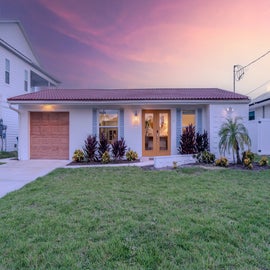 Welcome to Sunset on Ibis!