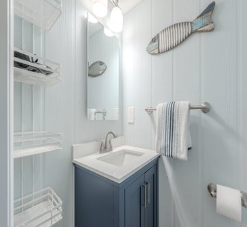 Blue Pearl Manor Lower