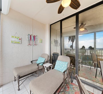 Caper Beach Club 313