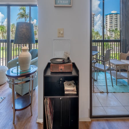 Santa Maria I #104- The Sunnyside