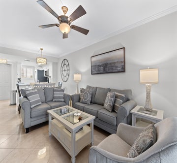Carlos Pointe #213 Paradise Pointe