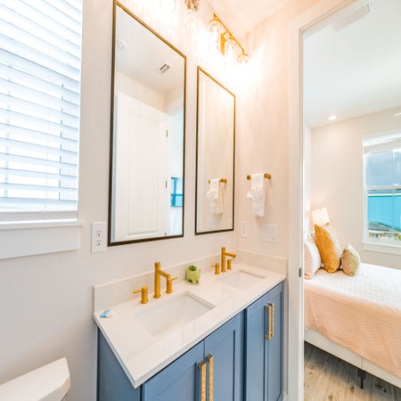 Premier Island Escape