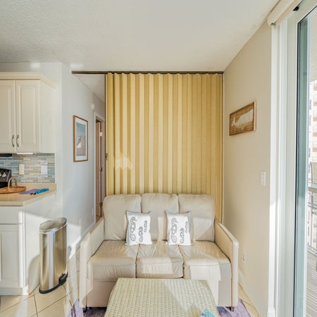 Estero Beach & Tennis 605-C