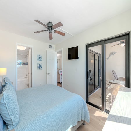 Carlos Pointe #515 - The Pelican Pad