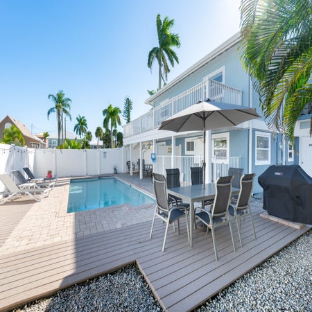 Blue Pearl Manor Lower