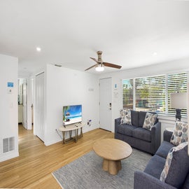 Enjoy seashell blue vibes.