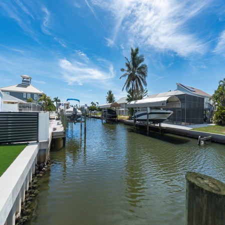 Curlew Beach Cottage