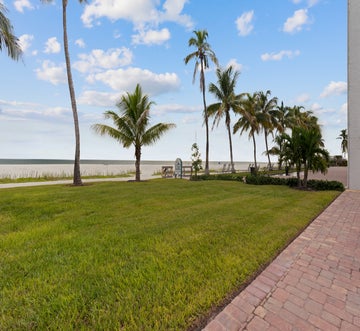 Seaside Condo 109
