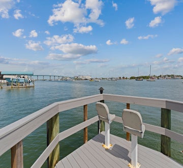 Dock Holiday