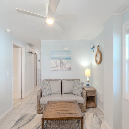 Blue Pearl Manor Lower