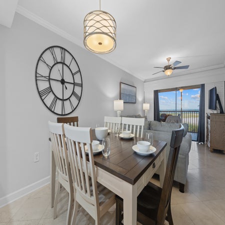 Carlos Pointe #213 Paradise Pointe