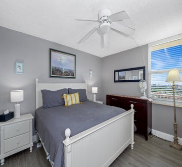 Estero Beach & Tennis Club-Penthouse 3A