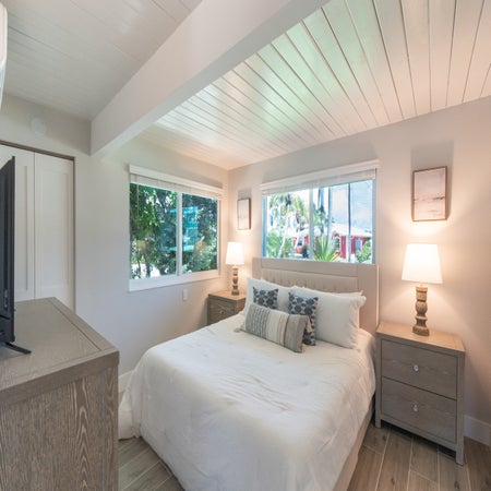 Curlew Beach Cottage