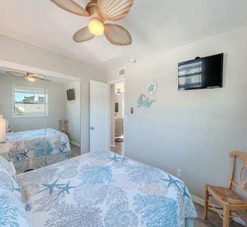 Blue Pearl Manor Upper