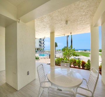 Estero Beach & Tennis Club-Penthouse 3A