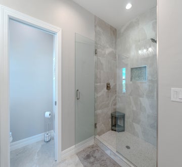 Shella Close To The Beach