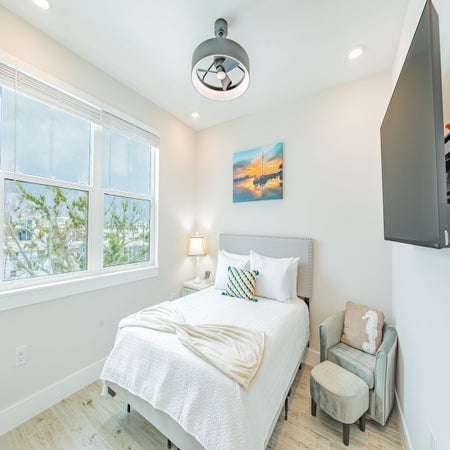 Premier Island Escape