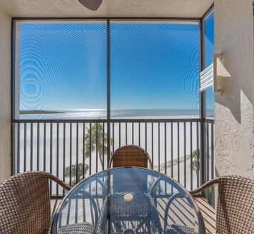 Carlos Pointe #515 - The Pelican Pad