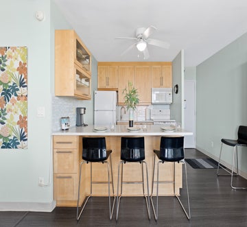 Estero Beach & Tennis 908-B