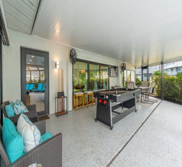Sunshine Dock House