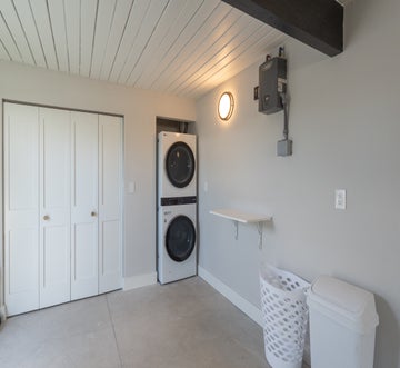 Curlew Beach Cottage