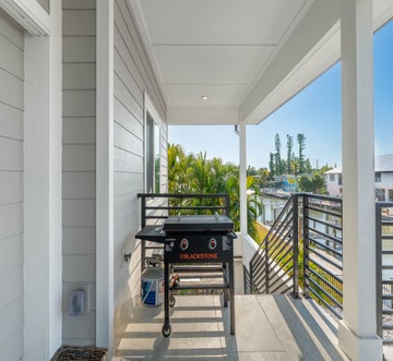 Shella Close To The Beach