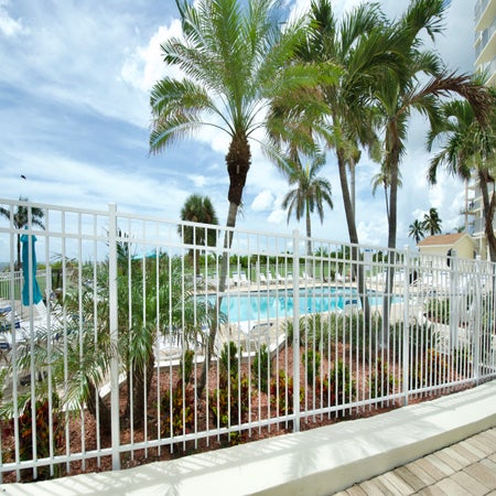 Estero Beach & Tennis Club-Penthouse 3A