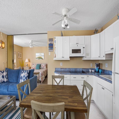 Estero Beach & Tennis 1004-A