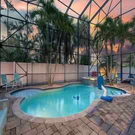 Private Oasis of a backyard!
